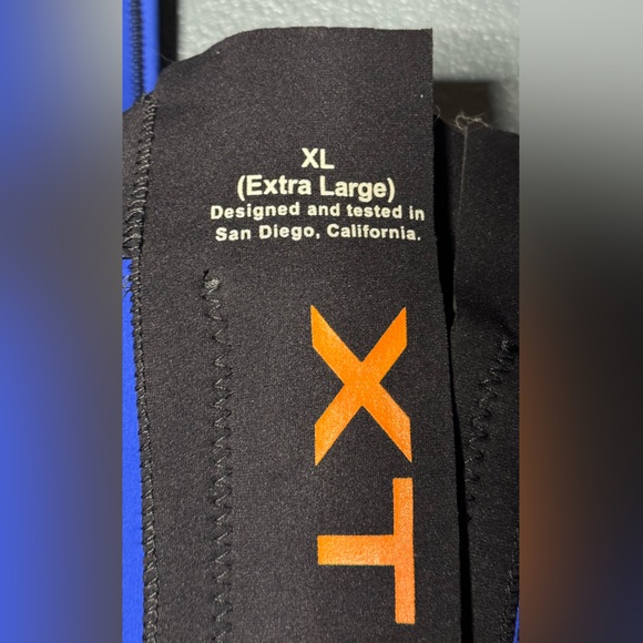 sleeveless wet suit - Picture 2 of 5